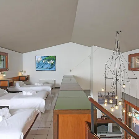 Villa Sleeps 15 Pool Air Con Wifi *