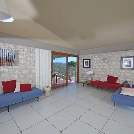 Sleeps 15 Pool Air Con Wifi *